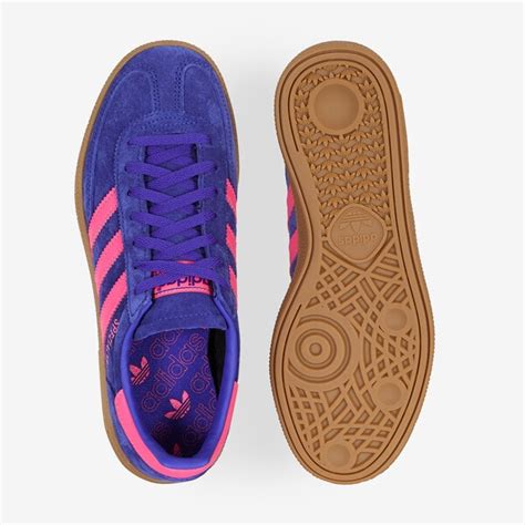 adidas blauw met roze